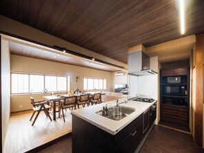 Deluxe-Suite, Stadtblick | Eigene Küche | Wasserkocher