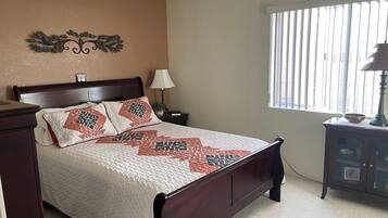 2 habitaciones, tabla de planchar con plancha y wifi gratis