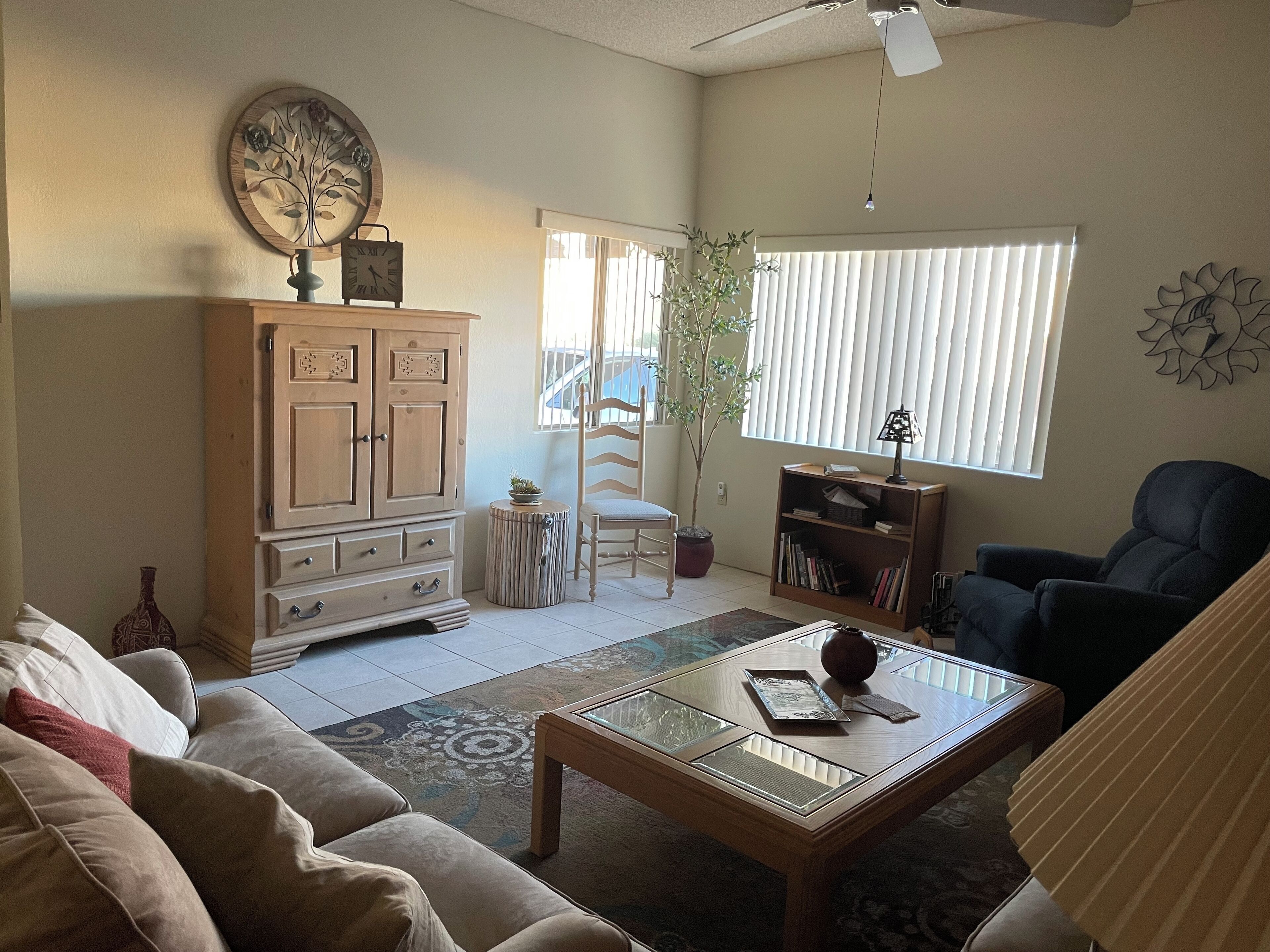 Enjoy Gorgeous Mountain Views W/privacy & Southwestern Ambiance Inside And Out! - Green Valley, AZ