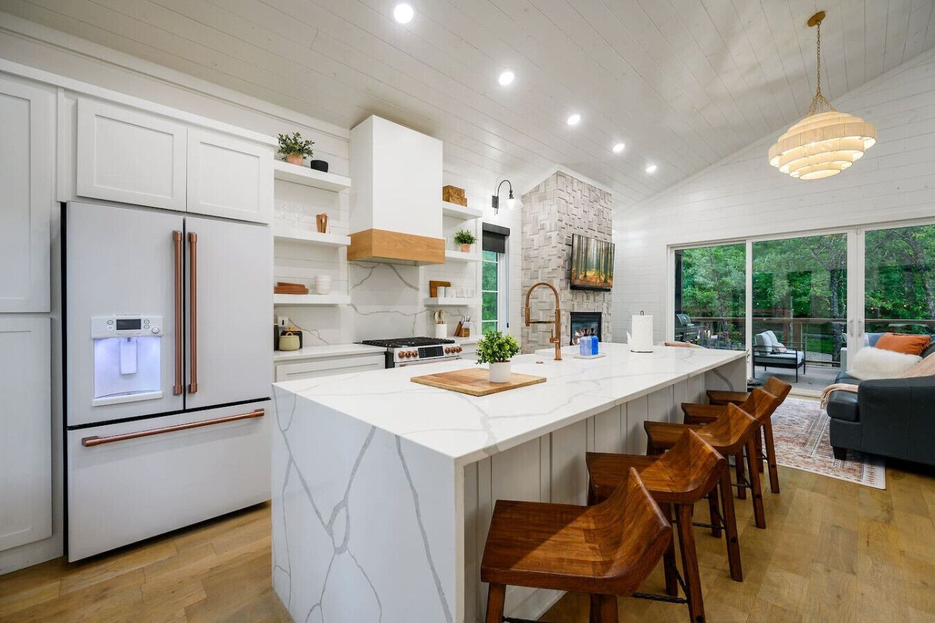 Réfrigérateur, four, plaque de cuisson, lave-vaisselle