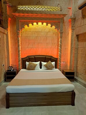 Raj Rajeshwari Double Bed Room | Free WiFi