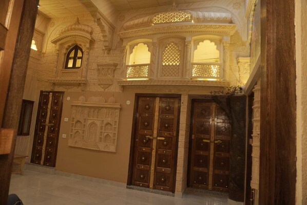 Exterior - Batra Guest House (Varanasi)