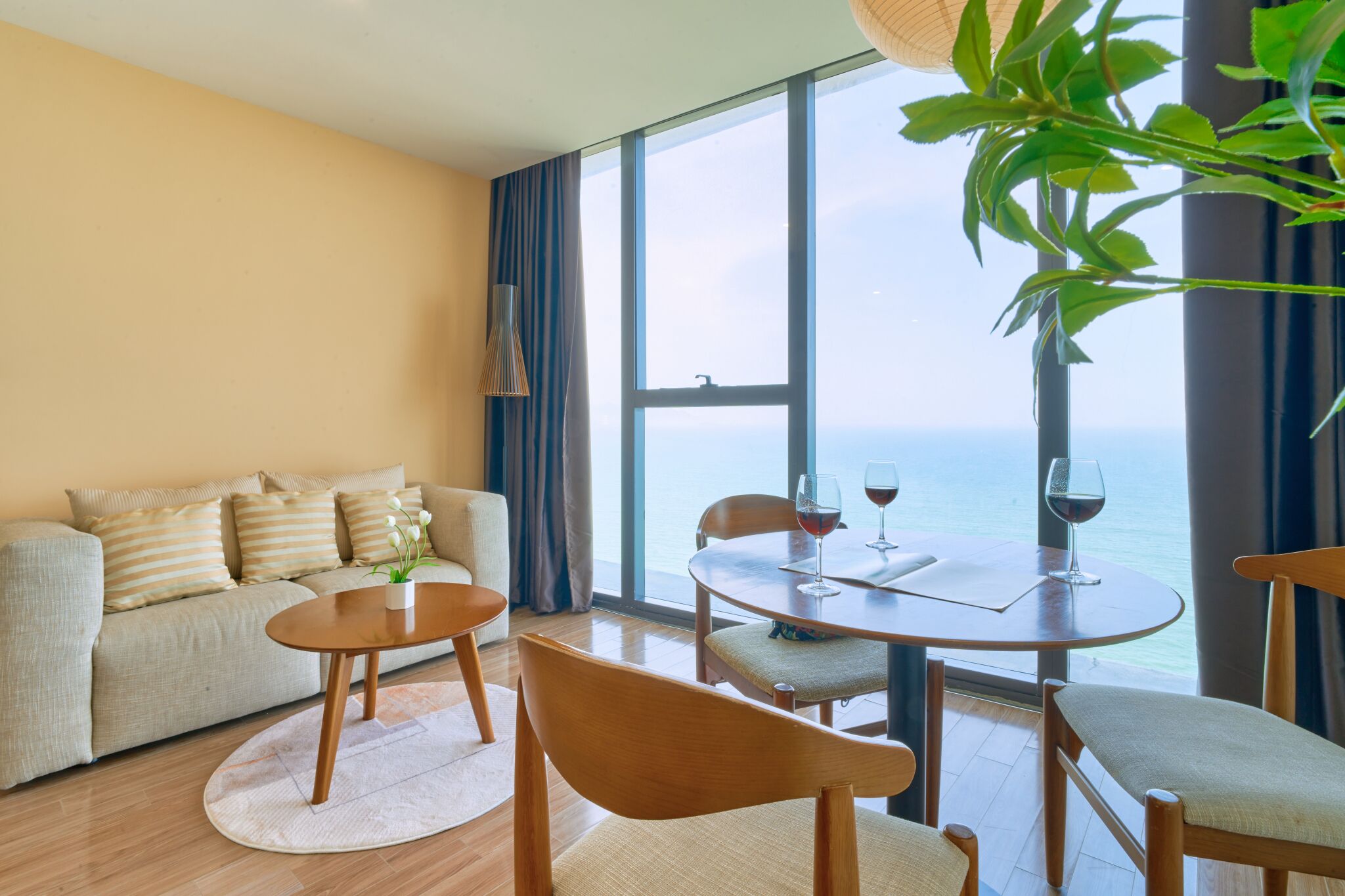 Quarto casal, vista para a praia | Vista da propriedade