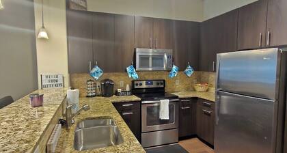 Cozy 1-bedroom apartment 6 minutes from downtown.