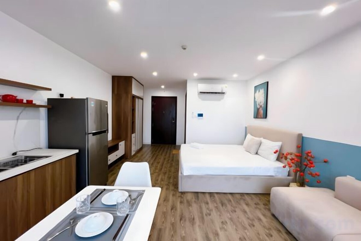 Blackout curtains, soundproofing, iron/ironing board, free WiFi