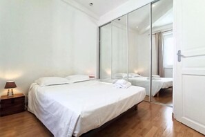 Room - Central 1 Bedroom Place Marche Gambetta (Cannes)