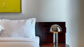 2 Schlafzimmer, Schreibtisch, Bügeleisen/Bügelbrett, Reisekinderbett