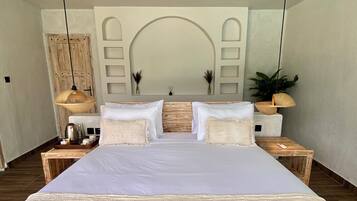 Panoramic Room, Pool Access, Lake View | Rollaway beds, bed sheets