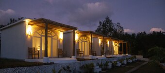 Cinze Villas and Hot Spring