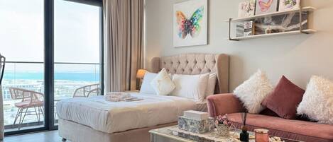 1 bedroom, iron/ironing board, travel cot, WiFi