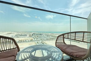 Property grounds - Luxe Soho Saadiyat Studio | Free Pool & Gym Access (Abu Dhabi)