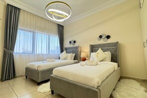 4 bedrooms, desk, iron/ironing board, travel crib