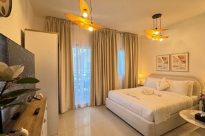 1 bedroom, iron/ironing board, travel crib, WiFi