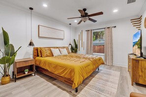 4 slaapkamers, een kluis op de kamer, een bureau