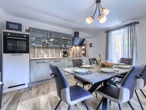 Private kitchen - Vacation home Bella by Interhome (Svetvinčenat)