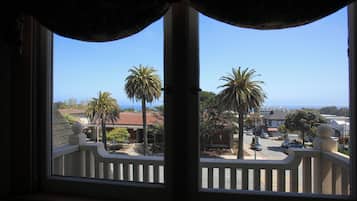 Classic Suite, Multiple Beds (Top Floor) | Beach/ocean view