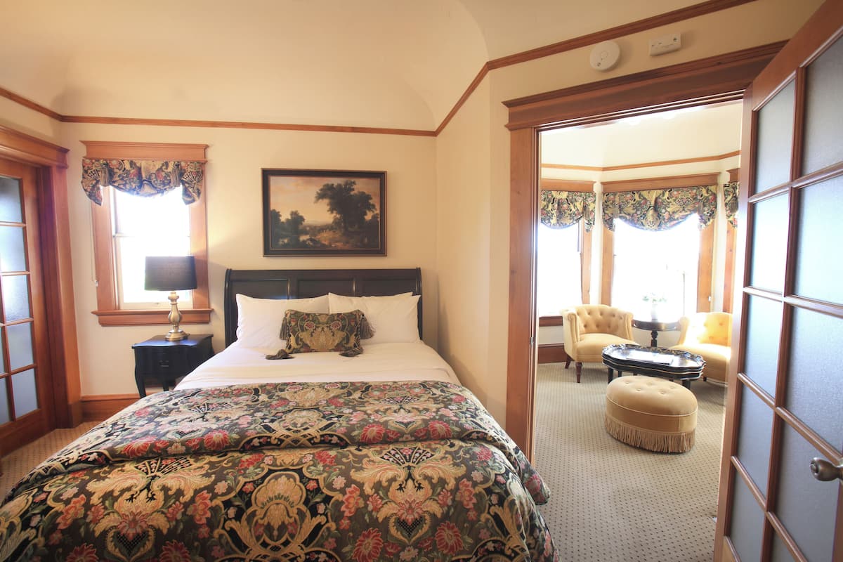 Classic Suite (Upstairs) | 1 bedroom, free WiFi
