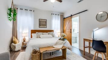 3 chambres, fer et planche Ă repasser, Wi-Fi, draps fournis