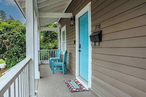 Lumina Cottage Wilmington Cargo District (2bd/1ba)