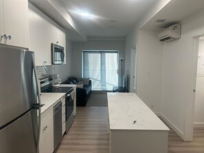 Basic Condo | Private kitchen