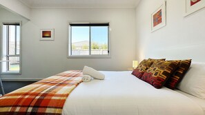 4 Schlafzimmer, Bügeleisen/Bügelbrett, WLAN, Bettwäsche