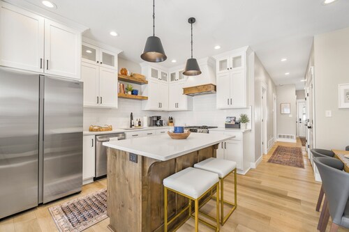 Comfort & Charm Near Freeman Park-Downtown- INL