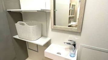 Hair dryer, towels