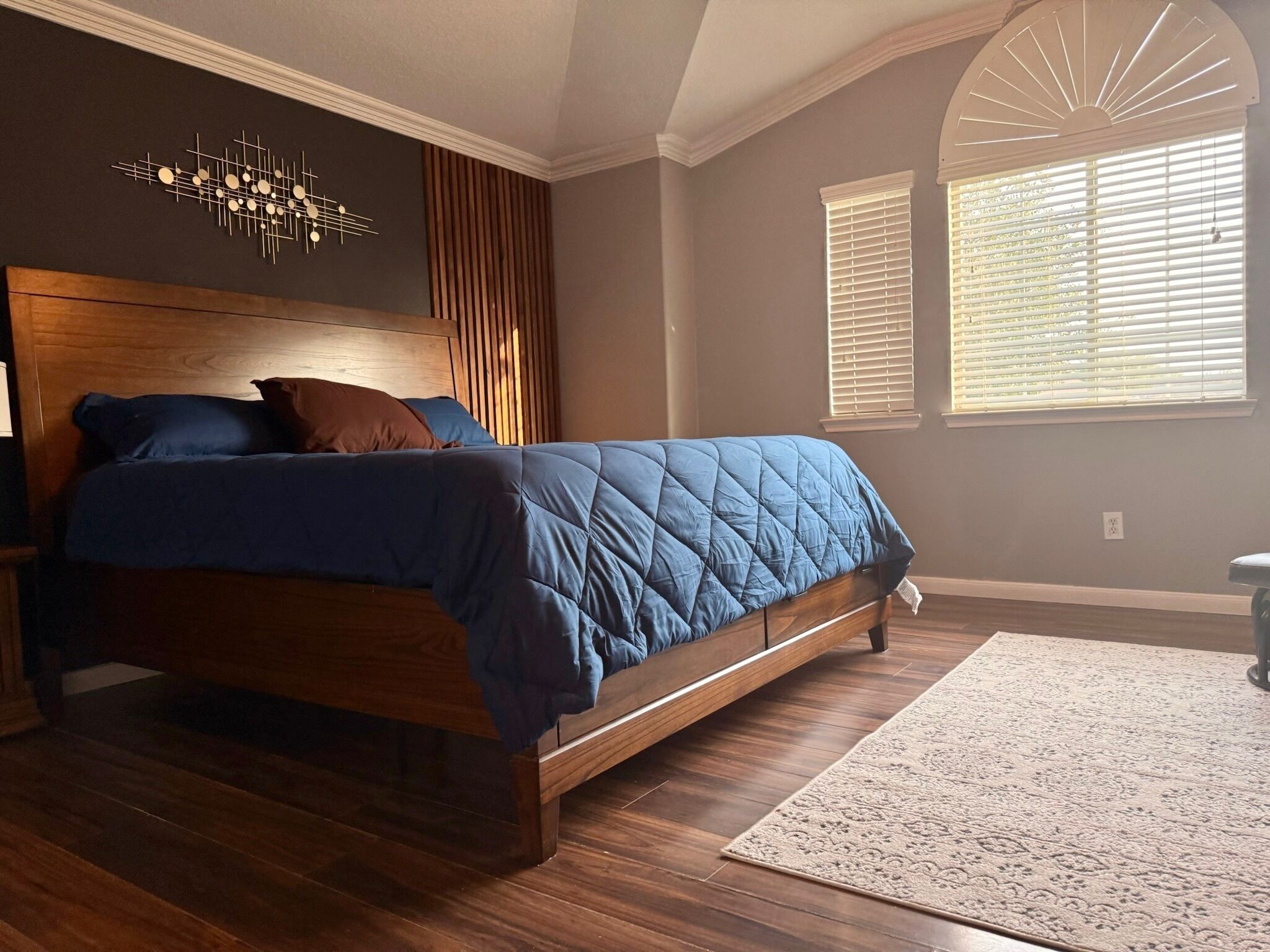 3 bedrooms, in-room safe, desk, iron/ironing board