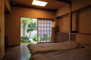 3 bedrooms, desk, free WiFi, bed sheets - Deluxe Hot Spring Villa with Garden / Atami Shizuoka (Atami)
