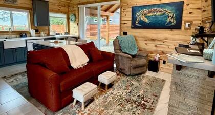 Cozy Crabin, Bay Access, Pet Friendly, Boat/Trailer Hookups