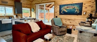 Cozy Crabin, Bay Access, Pet Friendly, Boat/Trailer Hookups