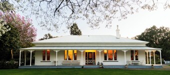 Romney Lane Homestead - A rural retreat, best enjoyed with friends & family.