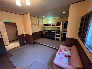 2 bedrooms, Internet, bed sheets