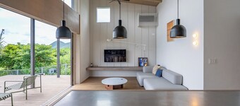 Building B Entire building available for rentAmami OshimaOcean viewLuxury villaPrivate sauna8 / Amami Kagoshima
