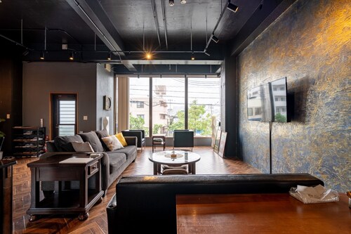 Spacious adult oneroom apartmentup to 7 people f / Okinawa Okinawa