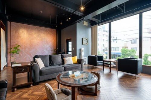 Spacious adult oneroom apartmentup to 7 people f / Okinawa Okinawa