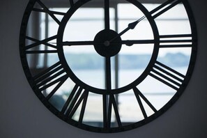 Room - Waters Edge - 2 Bedroom Apartment - Tenby (Tenby)