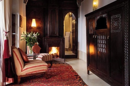 Cribs/infant beds. Riad Azzar