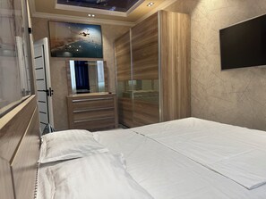 2 Schlafzimmer, Bügeleisen/Bügelbrett, WLAN, Bettwäsche