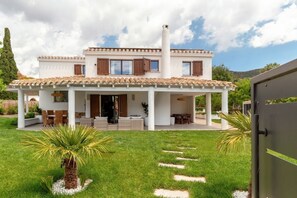 Exterior - VILLA JUA - Charm and Relaxation in the heart of Torre delle Stelle (TORRE DELLE STELLE)