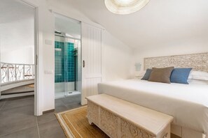 4 chambres, fer et planche à repasser, lit parapluie, Wi-Fi gratuit