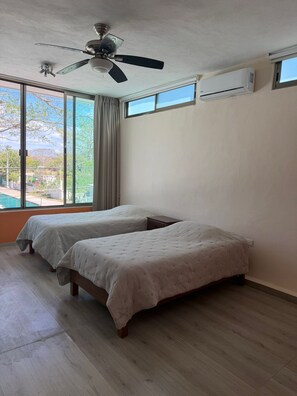 3 bedrooms, iron/ironing board, travel crib, free WiFi