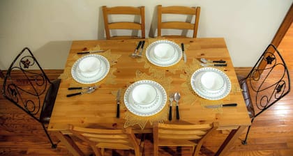Bancroft Memories | 5BR Retreat + Pool & 2 Kitchens