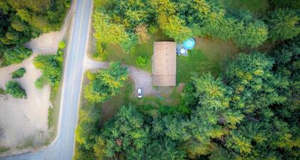 Petals Suite Patio Nature Trails Bancroft