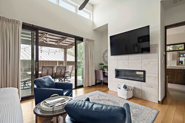 TV, fireplace, offices