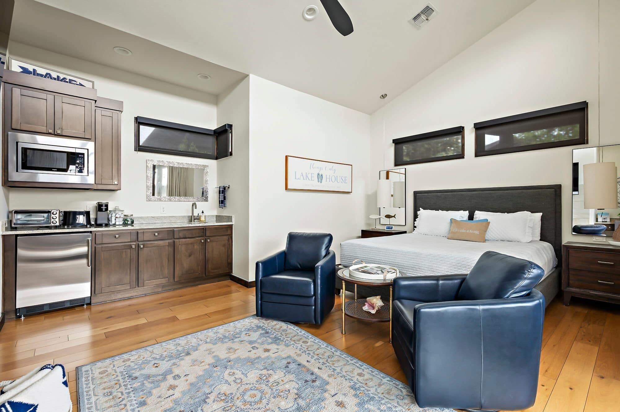 1 bedroom, desk, iron/ironing board, WiFi