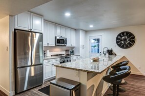 Fridge, microwave, dishwasher, coffee/tea maker
