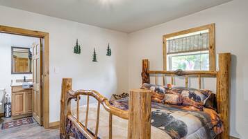 1 bedroom, desk, iron/ironing board, internet