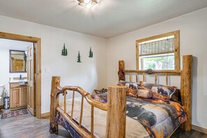 1 Schlafzimmer, Schreibtisch, Bügeleisen/Bügelbrett, Internetzugang