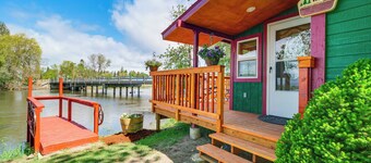 Fish & Hike: Peaceful Cabin on Williamson River